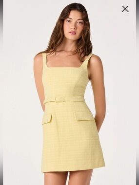 NWT ASTR Sz XS Women’s Yellow Adelyn Square Neck Tweed Mini Pocket Dress Ret $99